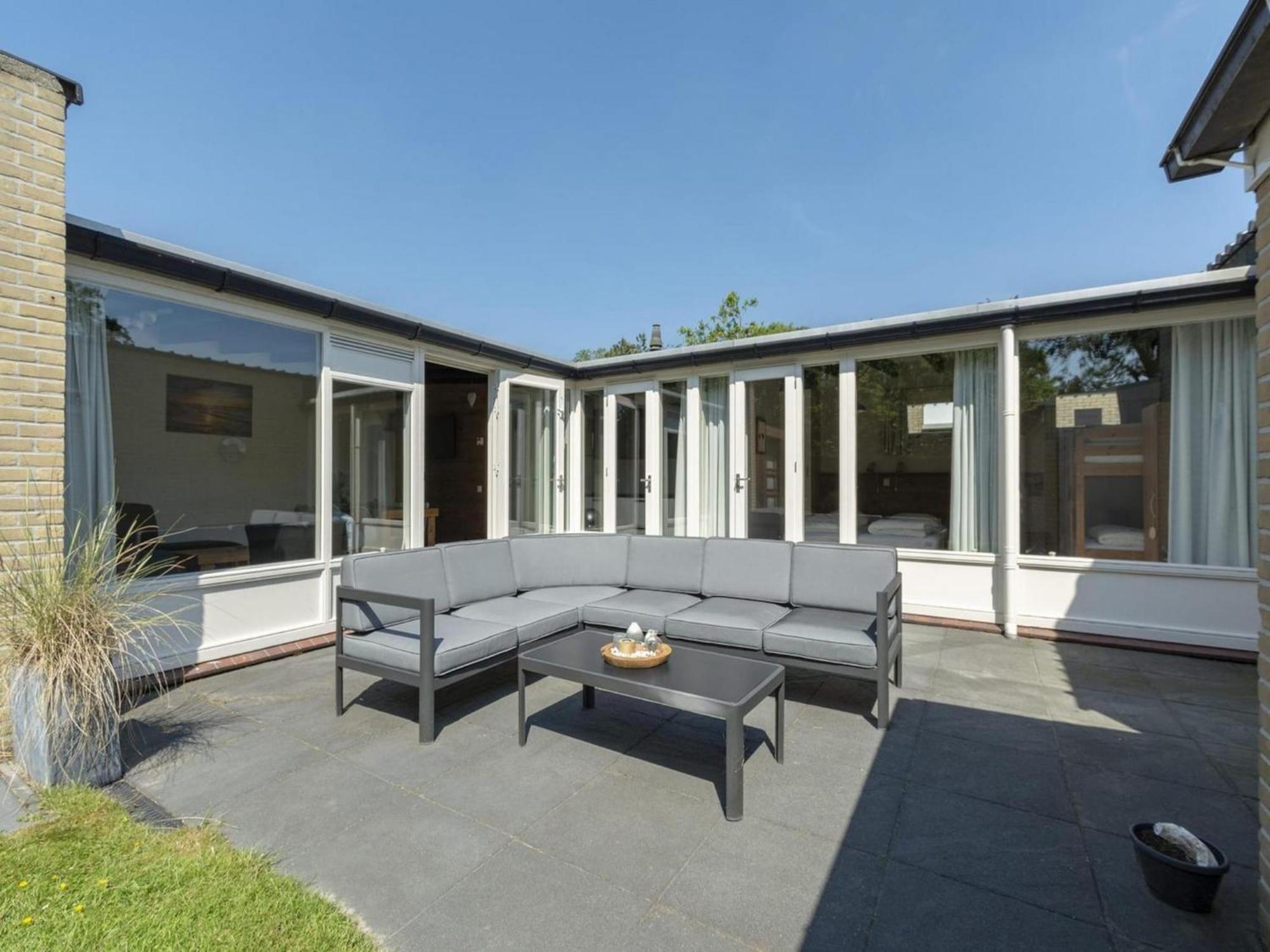 Contemporary Bungalow With Garden Sint Maartensvlotbrug Exterior foto